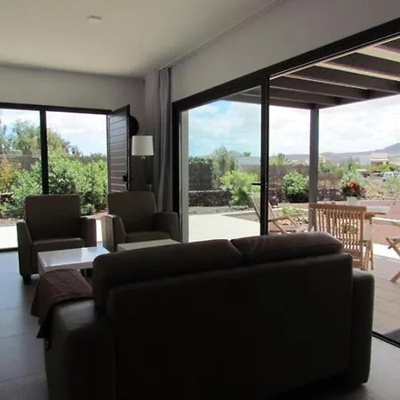 Villas Mavadel 홀리데이파크 *